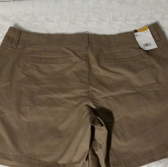 Lee short  Size 16M Straight Fit,Midrise fit light - Picture 2 of 8